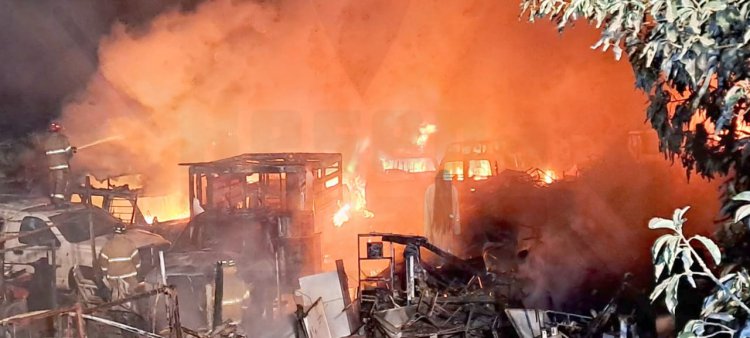 INCENDIO EN DEPOSITO DE LOS SERVICIOS DE SALUD DE NAYARIT