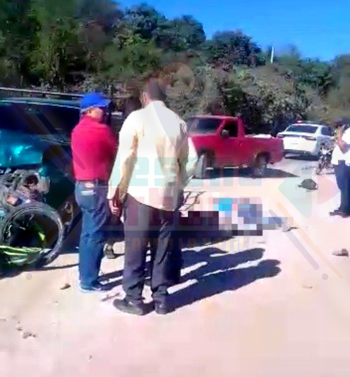 MOTOCICLISTA PIERDE LA VIDA AL IMPACTAR CONTRA CAMIONETA