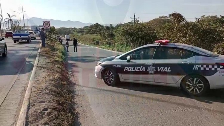 SIN VIDA AL SALIR VOLANDO AL VOLCAR SU VEHÍCULO