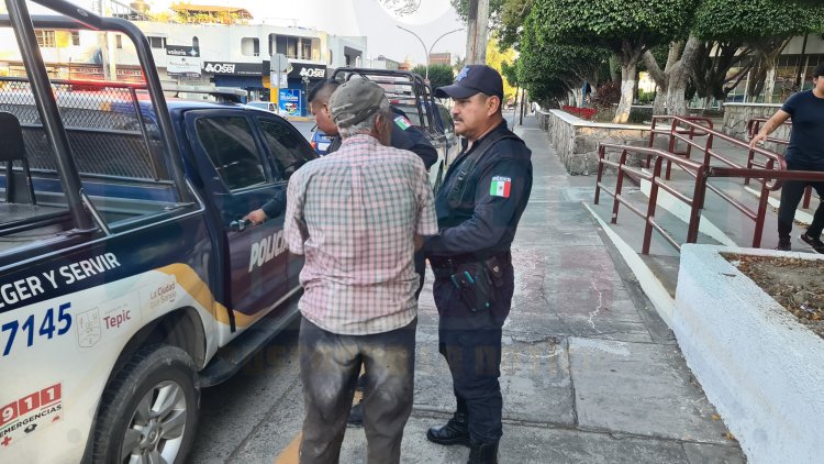 POR DIVERSOS ABUSOS SEXUAL DETIENEN A DEGENERADO ABUELO EN LA ALAMEDA