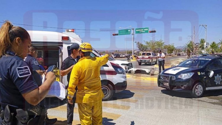 PATRULLA ESTATAL TERMINA VOLCADA EN BOULEVARD RIVIERA