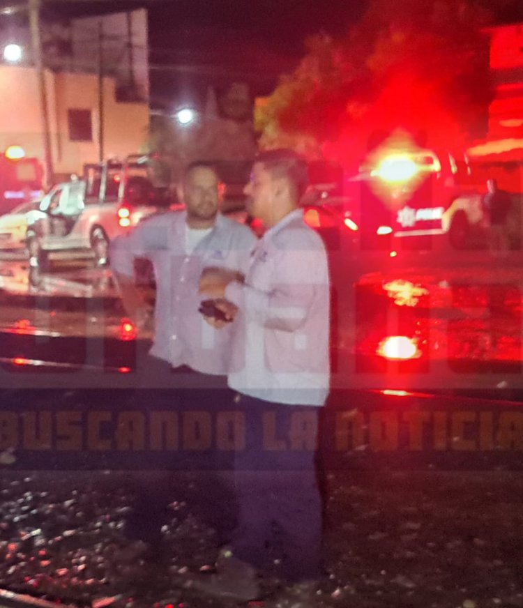 SALVA SU VIDA TRABAJADOR DE TELMEX EN LAS VÍAS DEL TREN