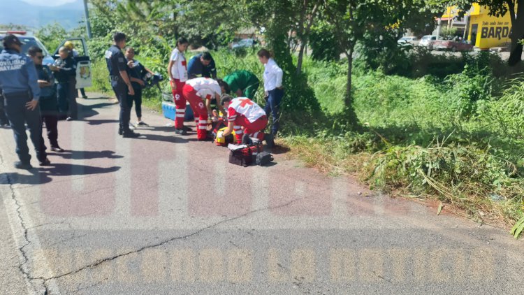 FRACTURA DE TIBIA, PERONÉ, ASI COMO DE FEMUR DEJAN A MOTOCICLISTA