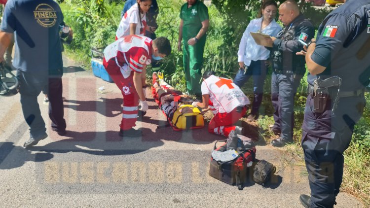 FRACTURA DE TIBIA, PERONÉ, ASI COMO DE FEMUR DEJAN A MOTOCICLISTA