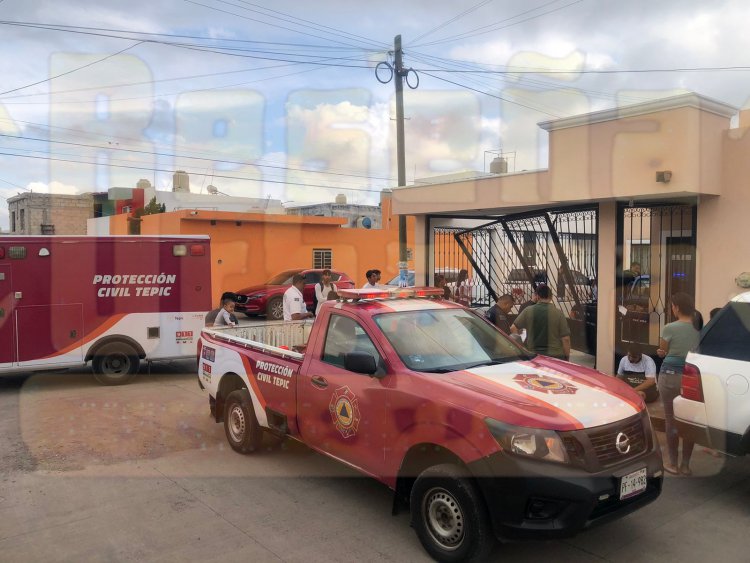 ACCIDENTE DEJA A DOS PERSONAS LESIONADAS AL METERSE A UNA CASA