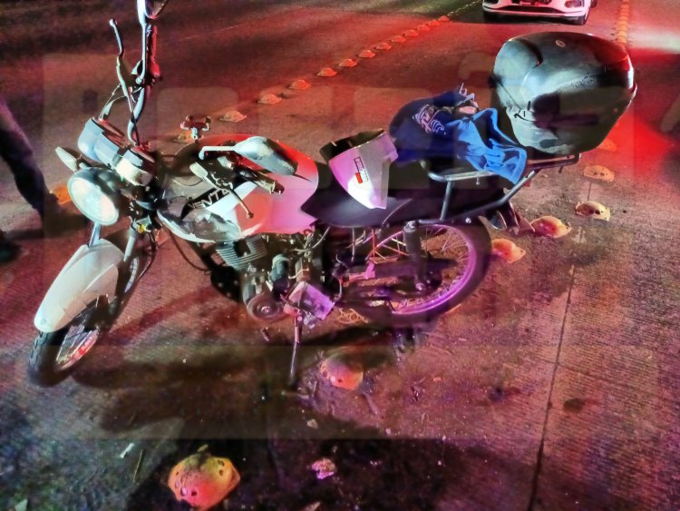 POR POCO Y NO LA CUENTA MOTOCICLISTA