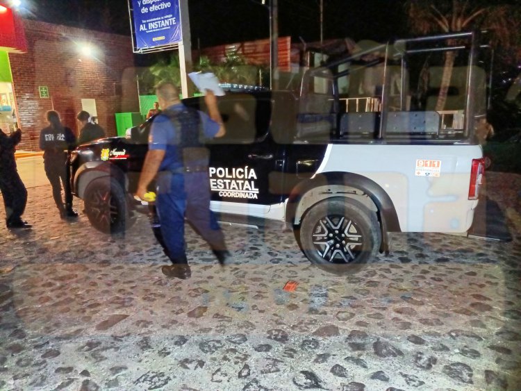 CON CUCHILLO EN MANO ASALTA AL KIOSKO DE INF SOLIDARIDAD