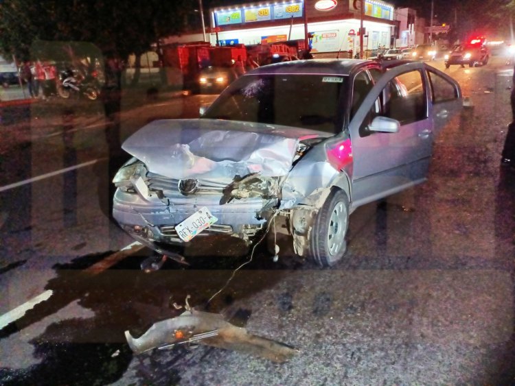 MENOR LESIONADA AL PASARSE UN SEDAN LA LUZ ROJA