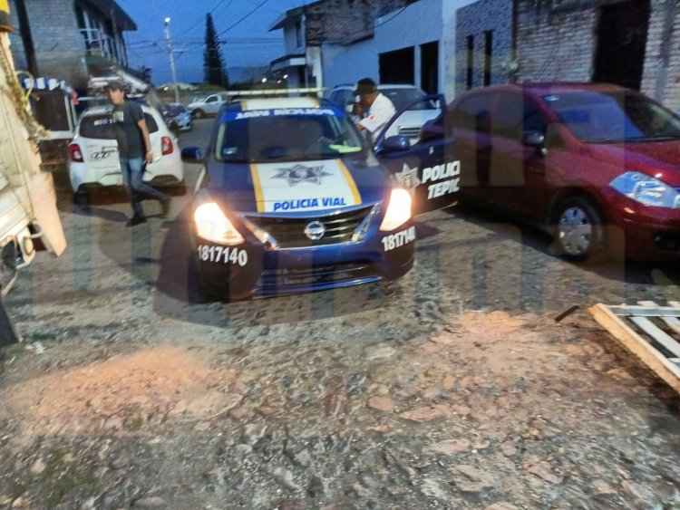 EBRIO DEJA LESIONADA A MUJER E IMPACTA A 4 VEHÍCULOS