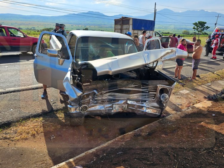 FUERTE ACCIDENTE EN LA CARRETERA 15, DEJA A MENOR LESIONADO