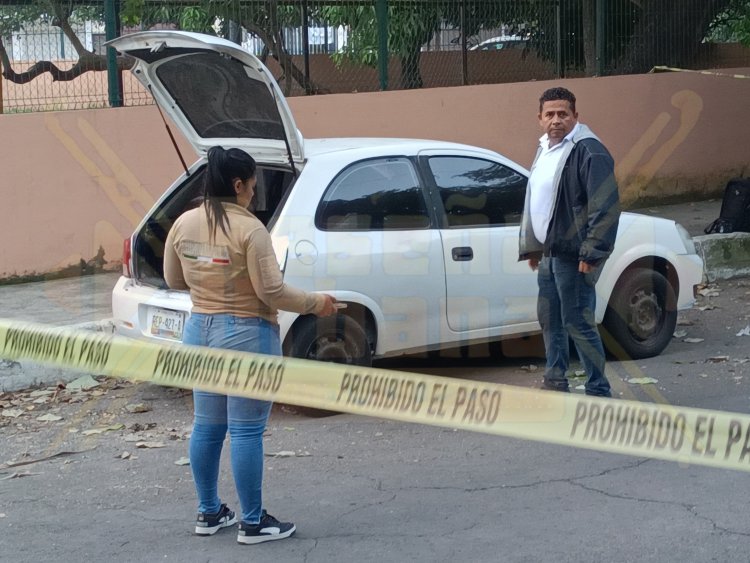 POLICIA MUNICIPAL RECUPERA VEHÍCULO ROBADO