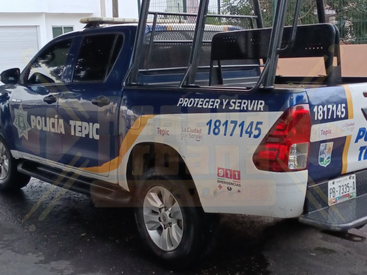 POLICIA MUNICIPAL RECUPERA VEHÍCULO ROBADO
