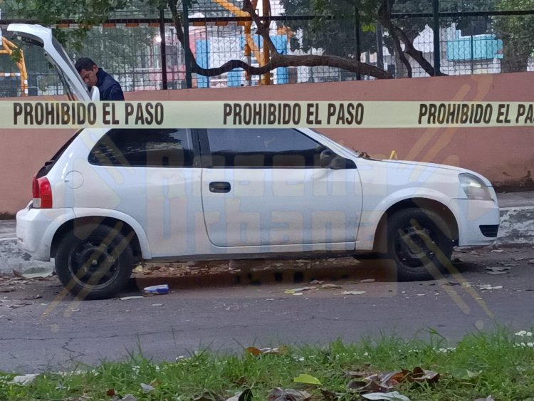 POLICIA MUNICIPAL RECUPERA VEHÍCULO ROBADO