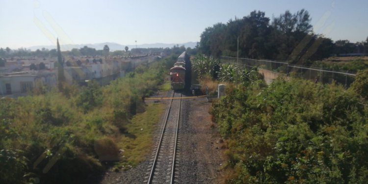 SE CONOCE LA VERDAD: SE AVIENTA DEL PUENTE DE LA COL 2 DE AGOSTO