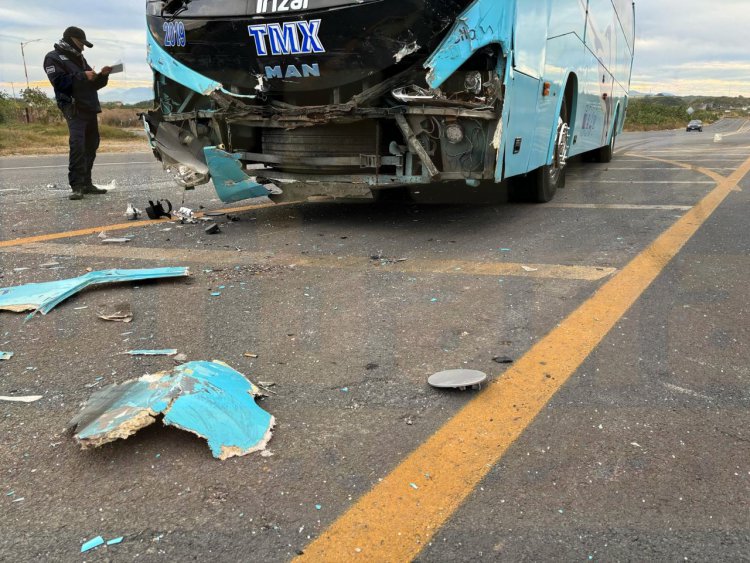 PRENSADO EN LA CARRETERA 200 TPC-PTO VALLARTA