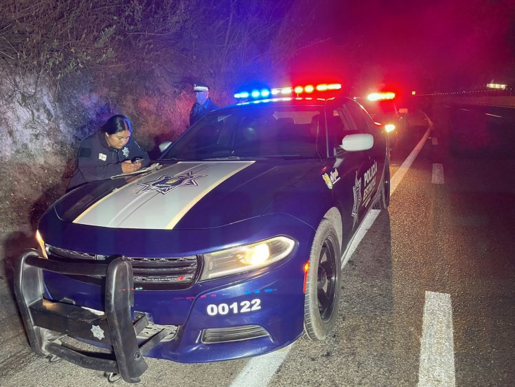 CAMIONETA DE FUNERARIA SE IMPACTA A TRÁILER