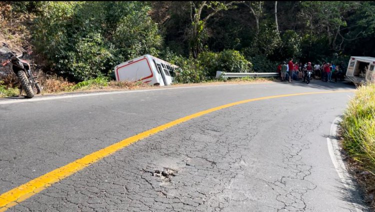 16 LESIONADOS EN ACCIDENTE EN LA 76 TPC-MIRAMAR