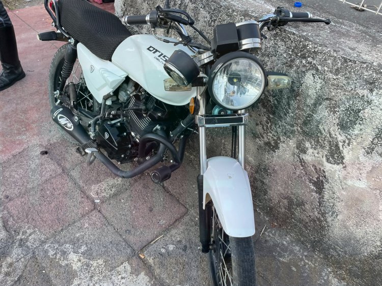 AUTOFANTASMA HACE DE LAS SUYAS EN AV INSURGENTES