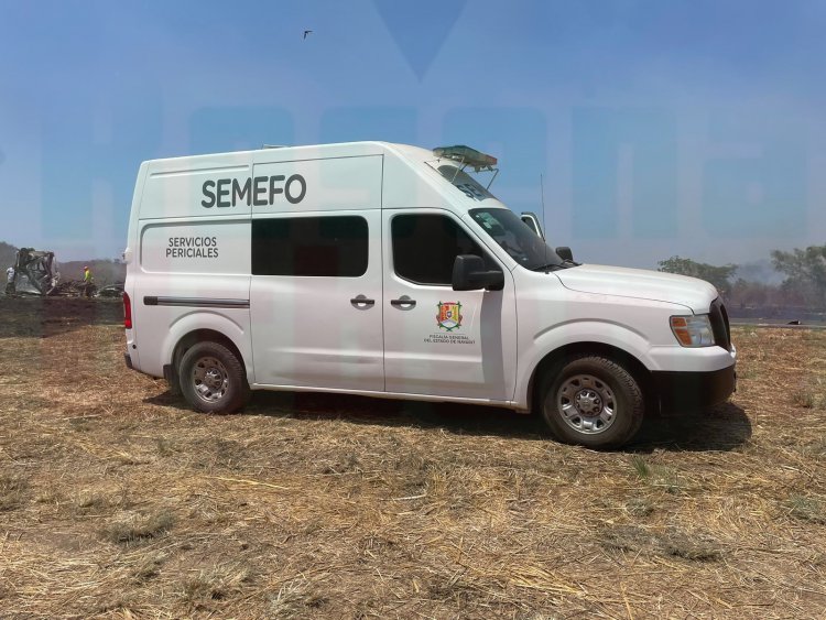 IBA REBASANDO LA AMBULANCIA, DEJA 4 PERSONAS SIN VIDA