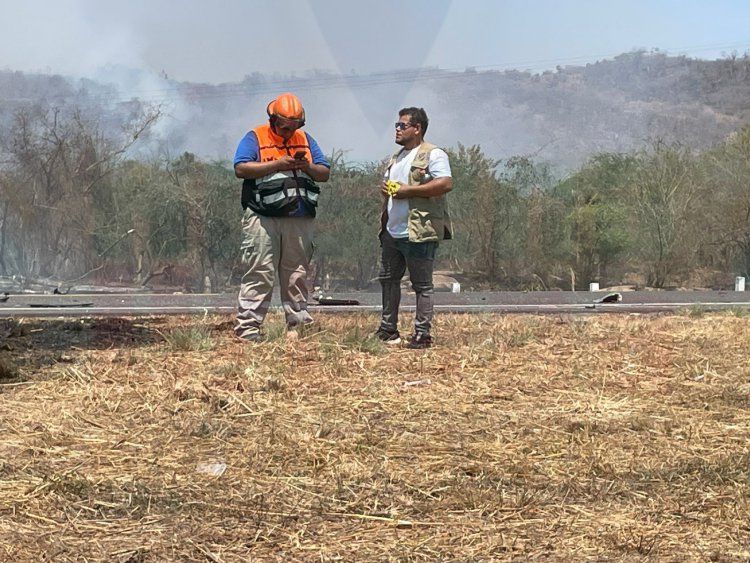 IBA REBASANDO LA AMBULANCIA, DEJA 4 PERSONAS SIN VIDA
