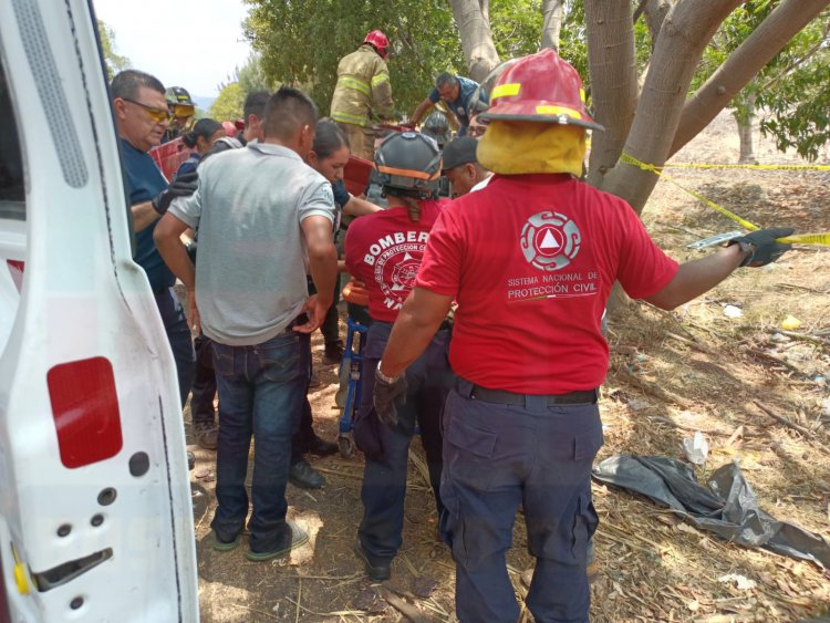 PADRE E HIJO PIERDEN LA VIDA EN LA CARRETERA TPC-AGUAMILPA