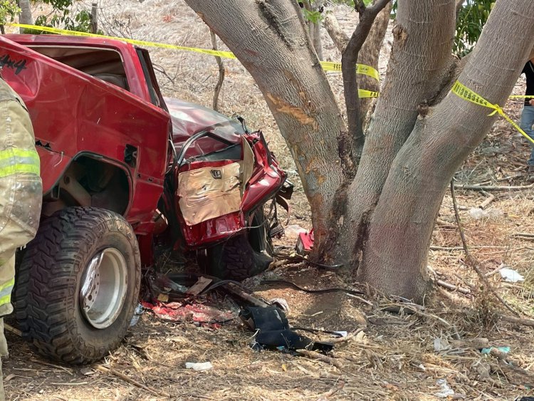 PADRE E HIJO PIERDEN LA VIDA EN LA CARRETERA TPC-AGUAMILPA