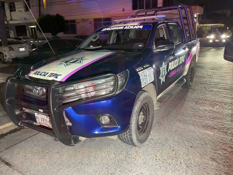 4 IMPACTOS DE ARMA DE FUEGO RECIBE PORTÓN EN CD DEL VALLE